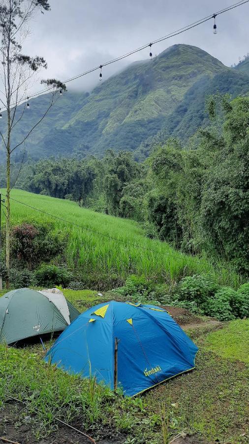 Bromo Dormitory & Cabin Exterior foto